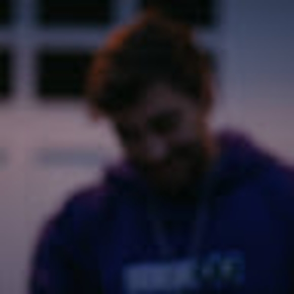 Meet your Posher, Devyn - Picture 1 of 1